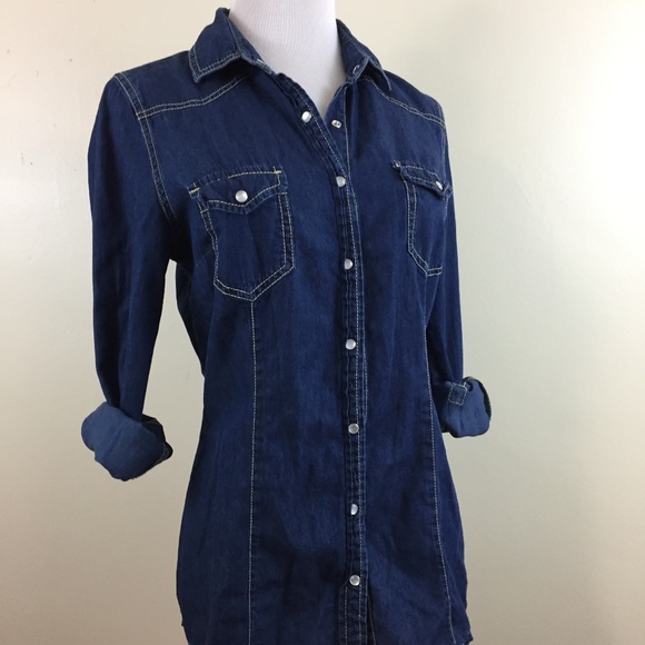 Daniel Rainn Tops - Daniel Rainn XS Chambray Denim Snap Button Shirt
